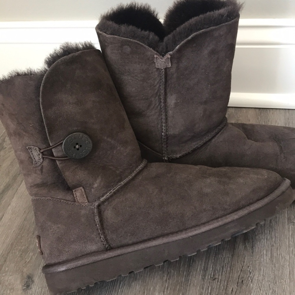 Chocolate brown, UGG, Bailey button boots